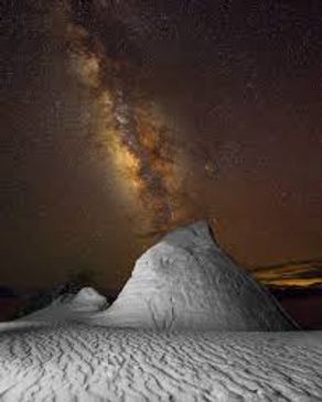 Vía Láctea sobre las Dunas de Yeso de Cuatro Ciénegas